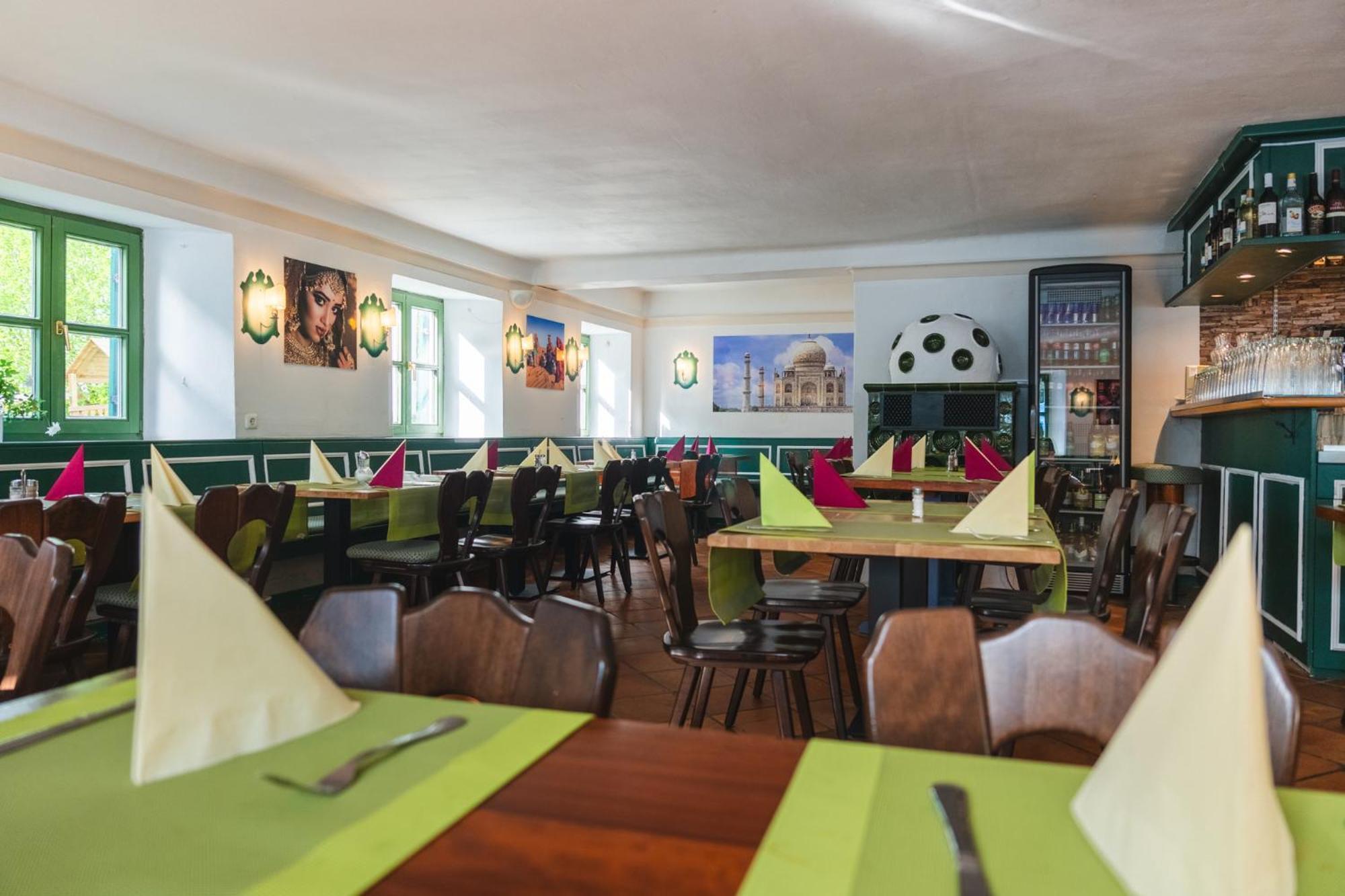 Hotel Restaurant Taverna Eching  Exterior photo